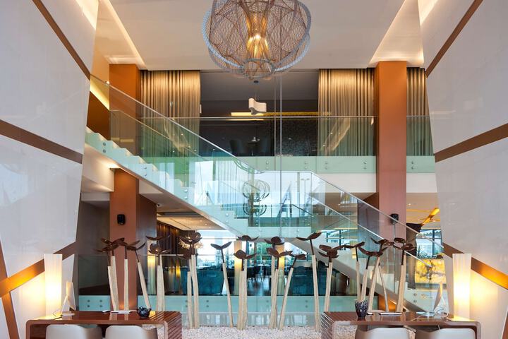 Hotel Lobby