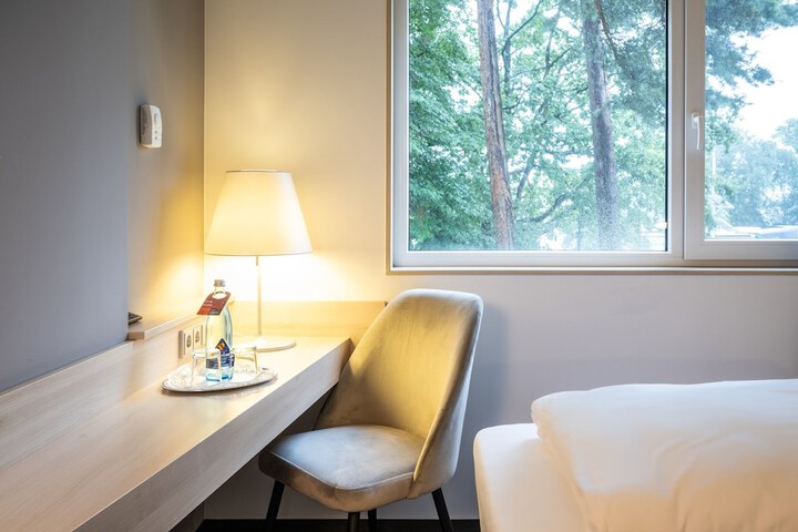 Room 26 of 59
