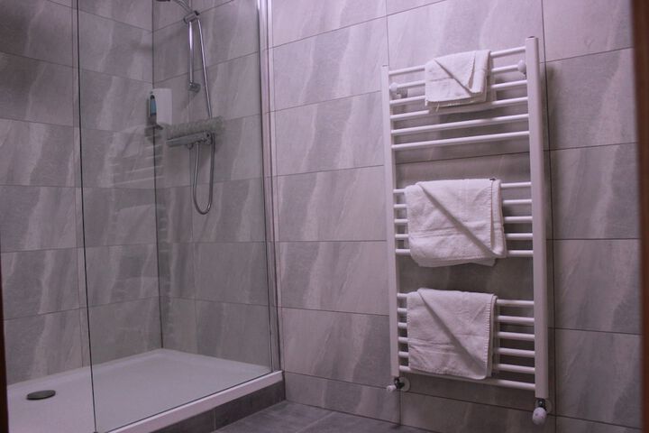 Room 150 of 219