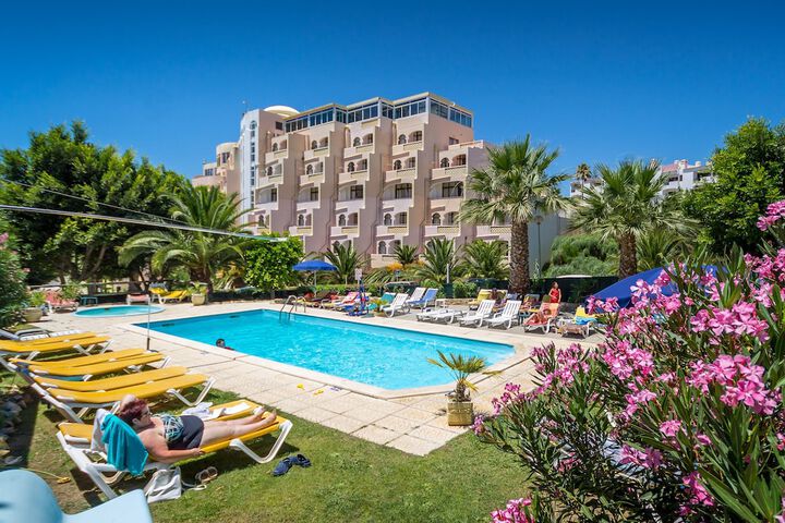 Hotel with Pool