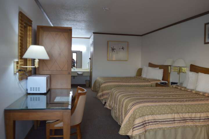 2 Double Beds (2 of 7)