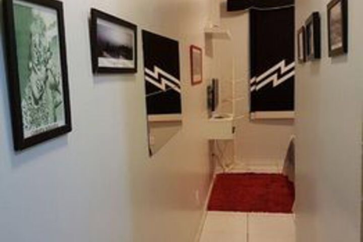 Room 10 of 21