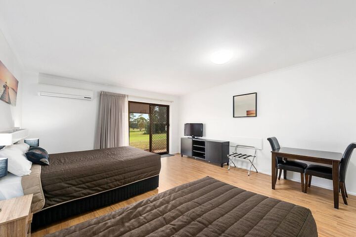 Room 16 of 49