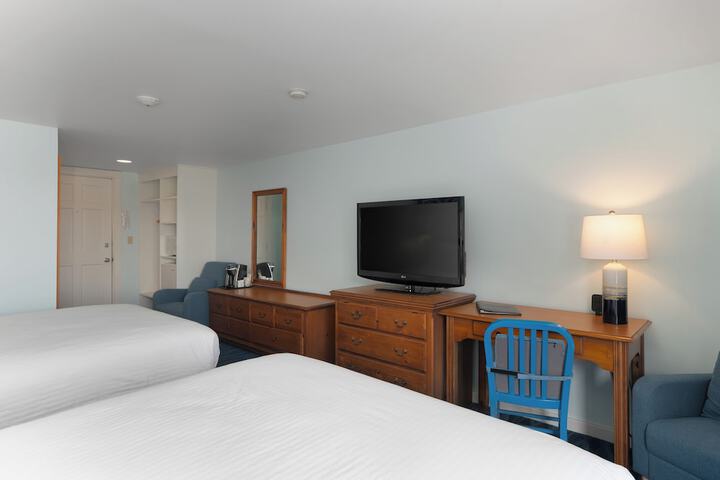 Room 32 of 173