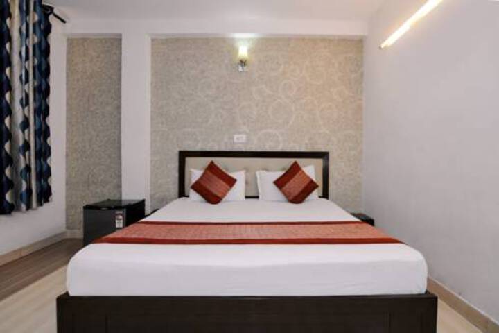 HOTEL SILVER LAND