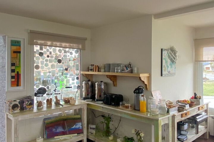 Breakfast/Coffee Service 103 of 136