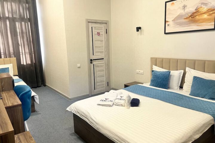 Room 5 of 7
