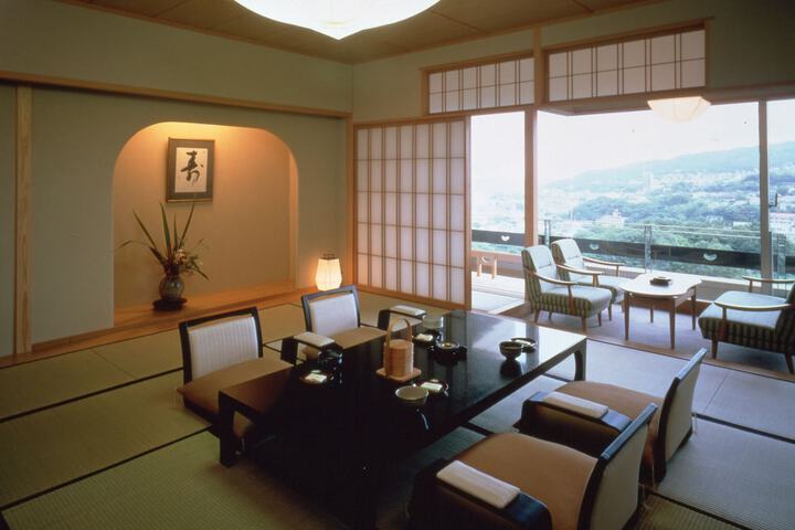 Room 10 of 41