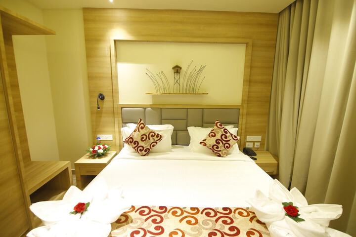 Room 16 of 36