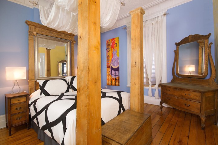 Room 20 of 57