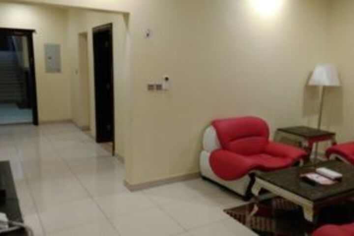 Room 32 of 39