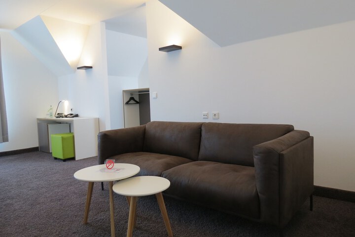 Room 95 of 125