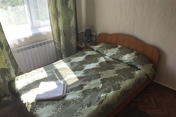 Room 10 of 35