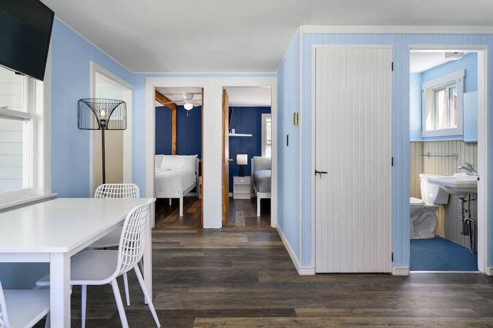 Room 2 of 64