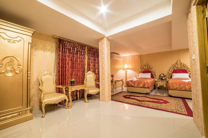 Room 15 of 41
