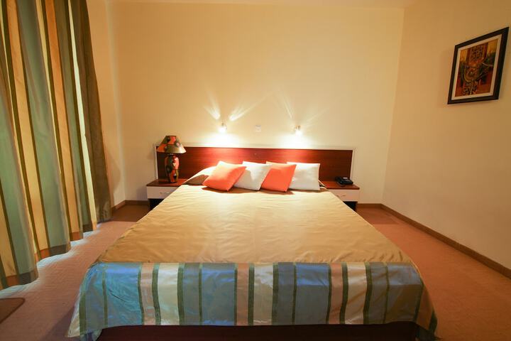 Room 6 of 20