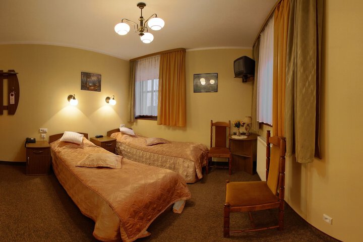 Room 7 of 61