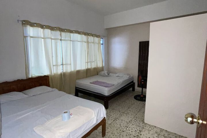 Room 8 of 36