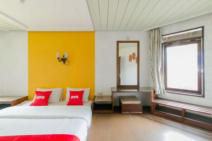 Room 33 of 57