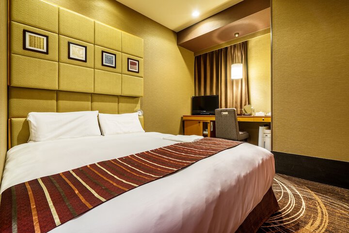Room 21 of 47