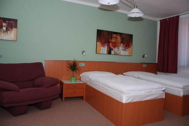 Room 5 of 29