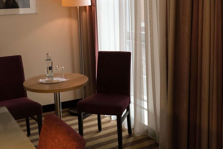 Room 10 of 65