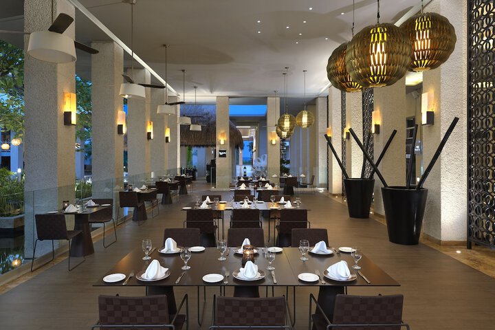 Dining 110 of 177