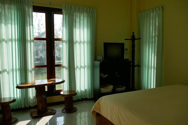 Room 30 of 74