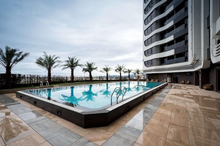 Pool 39 of 65