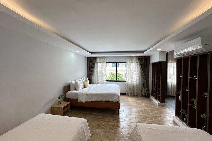Room 4 of 57