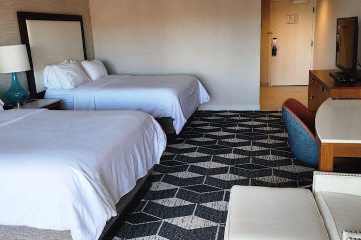 Room 30 of 157