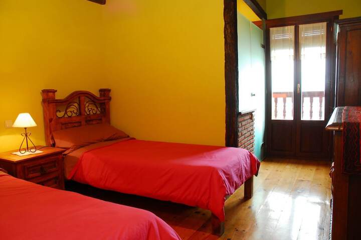 Room 5 of 27