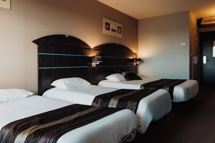 Room 20 of 49