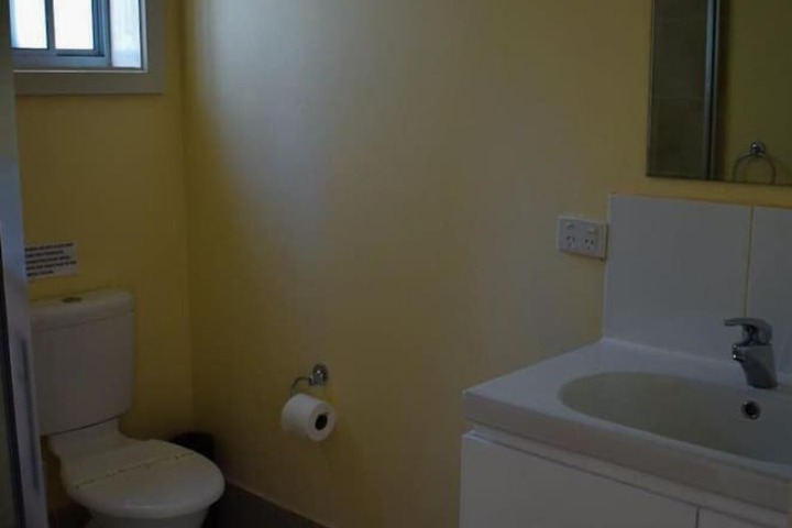 Room 52 of 73