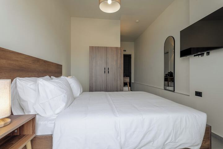 Room 13 of 78