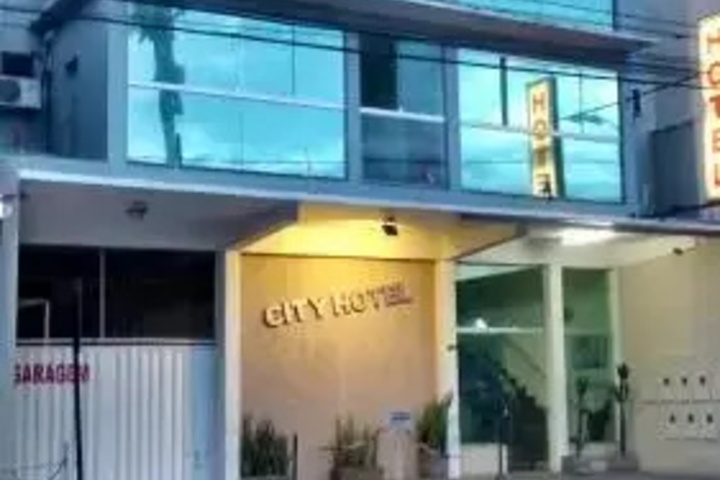 City Hotel