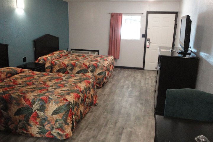 Room 15 of 30