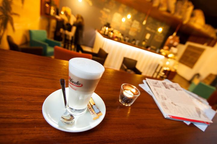 Breakfast/Coffee Service 71 of 79