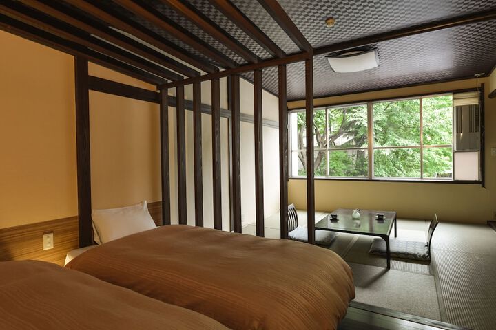 Room 17 of 61
