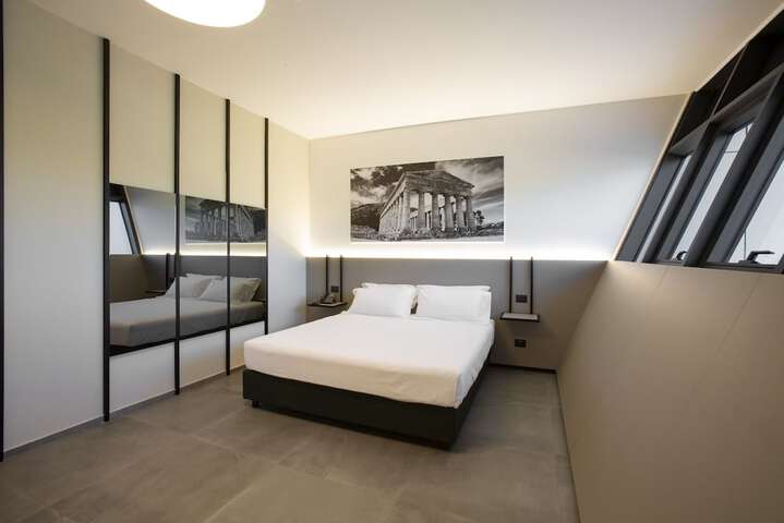 Room 30 of 123