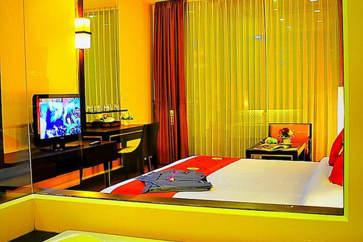 Room 15 of 241