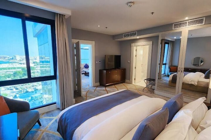 Room 19 of 109