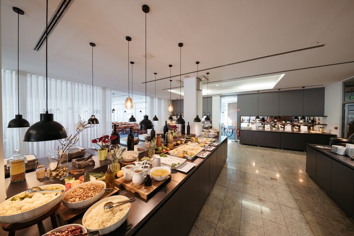 Food court