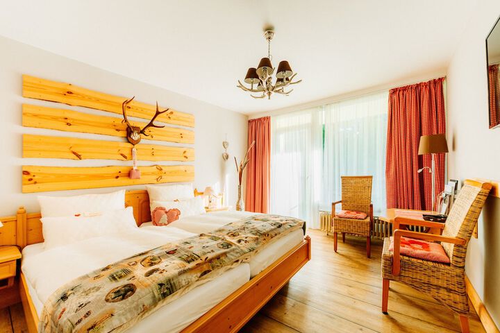 Room 10 of 43