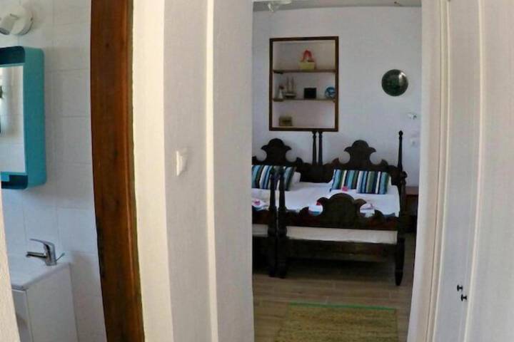 Room 12 of 67