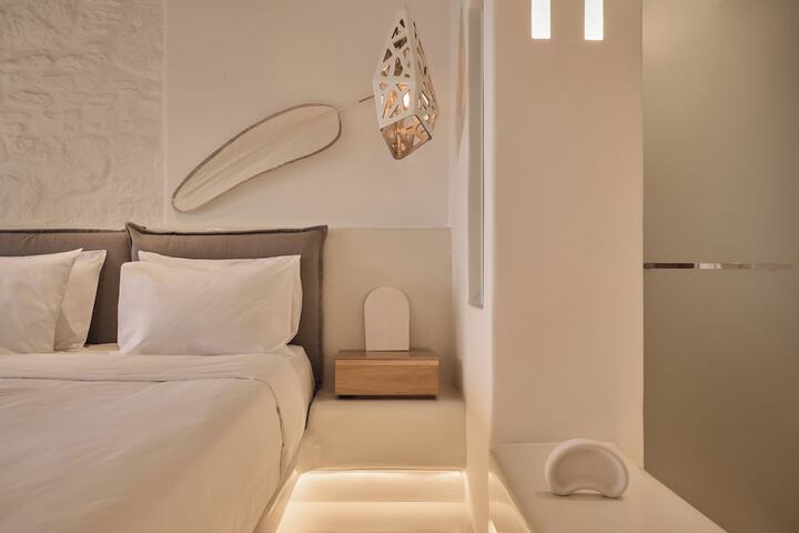 Room 25 of 83