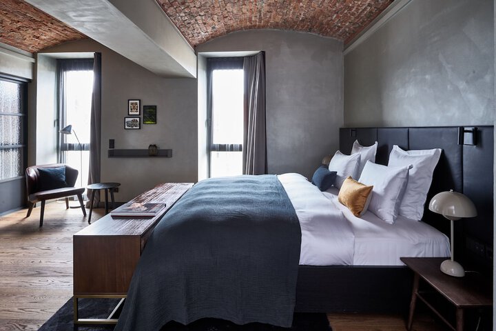 Room 13 of 54