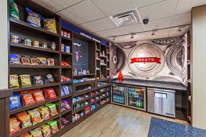Snack bar