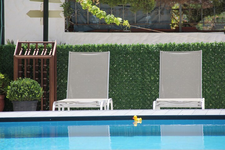 Pool 21 of 24