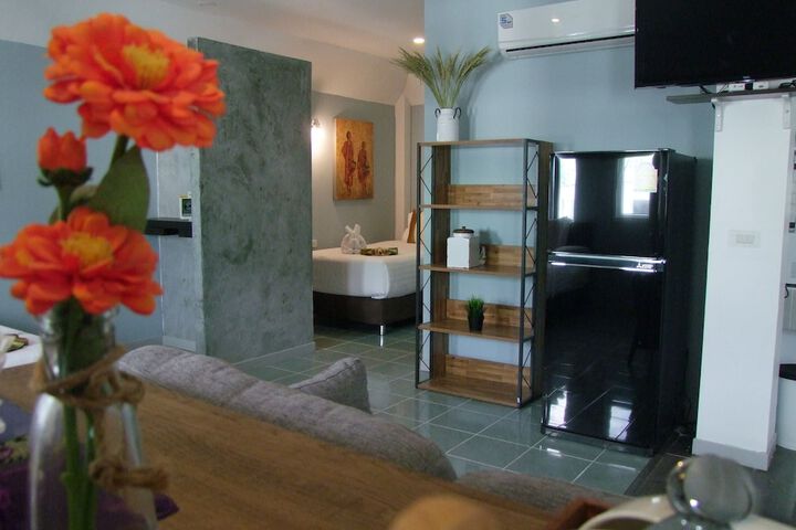 Room 15 of 83